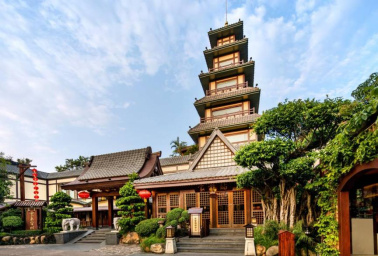 【珠海御温泉】走进千与千寻世界！￥1218抢购云来客栈！尊享自助早餐+露天温泉全天任泡！赠送单车券、烟花棒、游戏券等