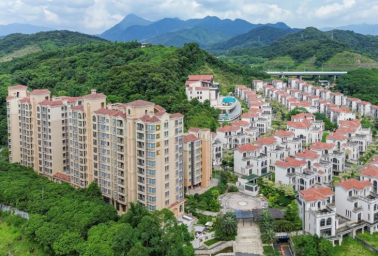 一口价！五一专场！一套一私汤！爽泡无限次公共温泉！打卡4.8分好评满满亲子酒店￥1190起住从化荔品汇温泉酒店-2房温泉套房，无限次畅玩儿童游玩中心+后山生态公园+亲子项目多多！